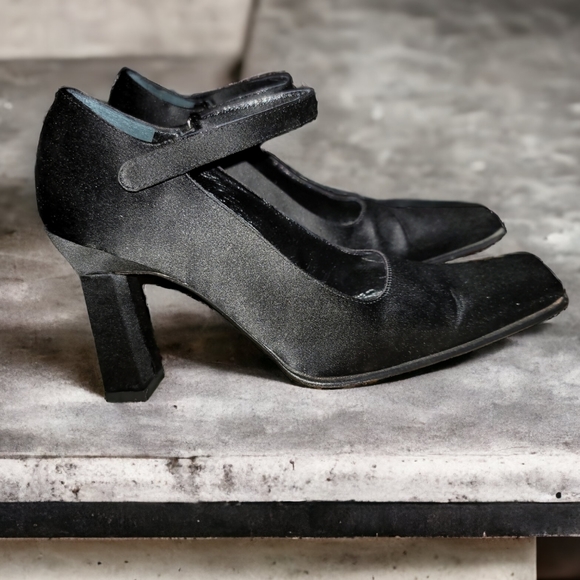 David Aaron Vintage Like New Collection Blk Square Toe Velcro Ankle Strap Pump - Picture 2 of 6